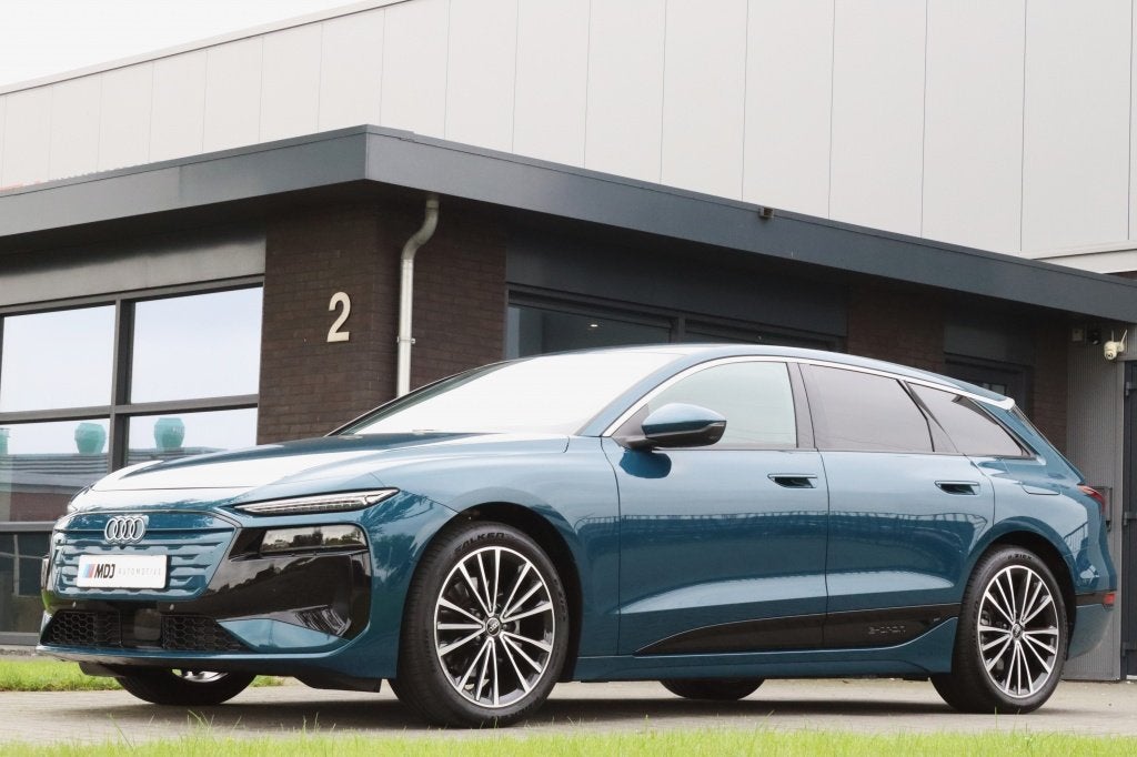 Audi A6 Avant e-tron Advanced 83 kWh 20 inch Trekhaak Garant, Auto's, Automaat, Dealer onderhouden, Gebruikt, Verwarmde buitenspiegels
