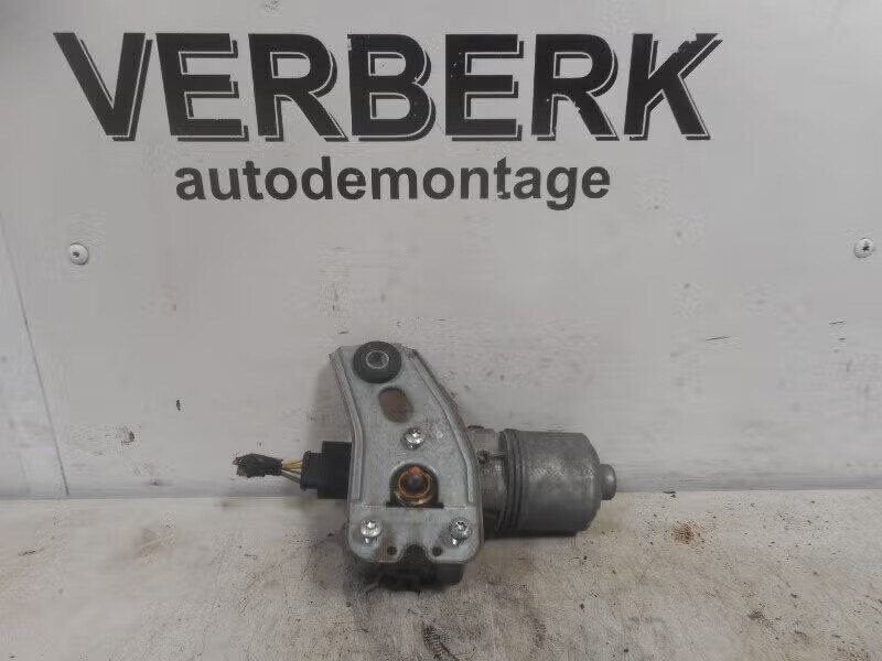 RUITENWISSERMOTOR VOOR Opel Astra H SW (L35) (0390241538), Robert Bosch AG, Gebruikt, Opel, Ophalen of Verzenden