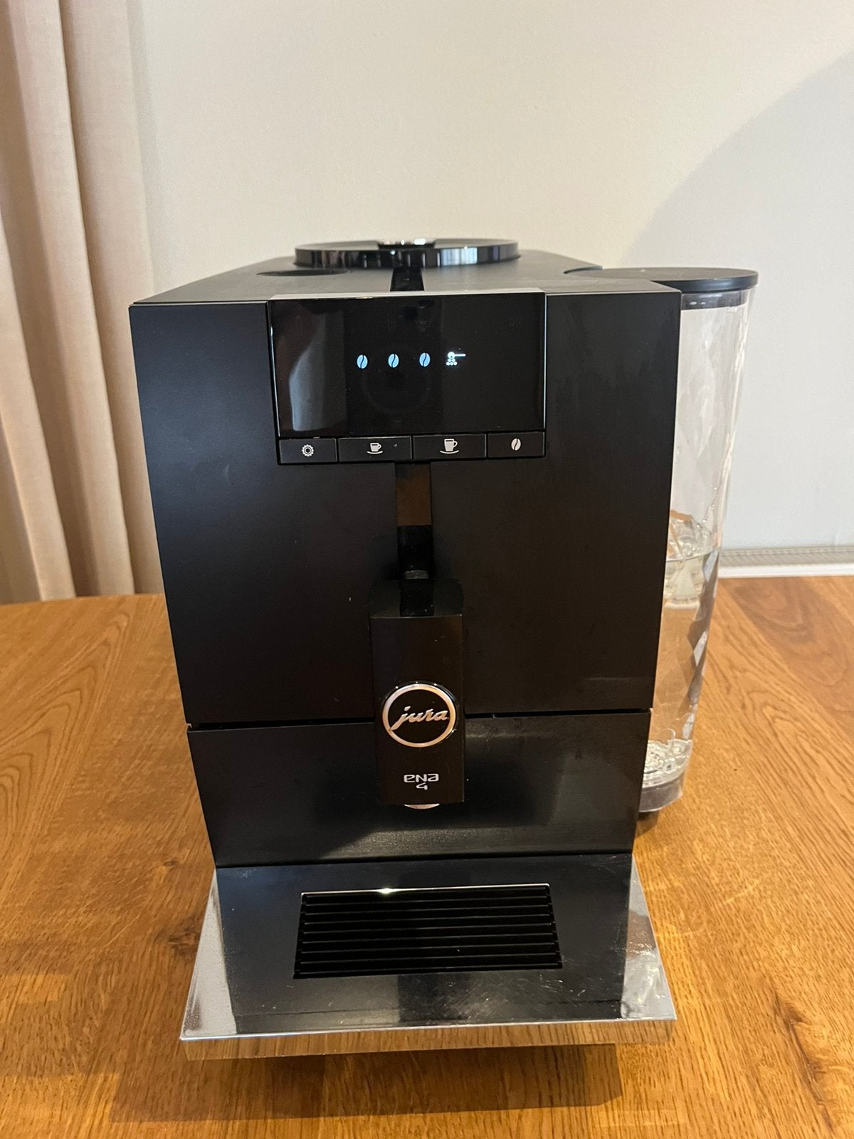 Ena 4 jura vol automatische koffiemachine met melkopschuimer, Witgoed en Apparatuur, Koffiezetapparaten, Ophalen, Gebruikt, Koffiemachine