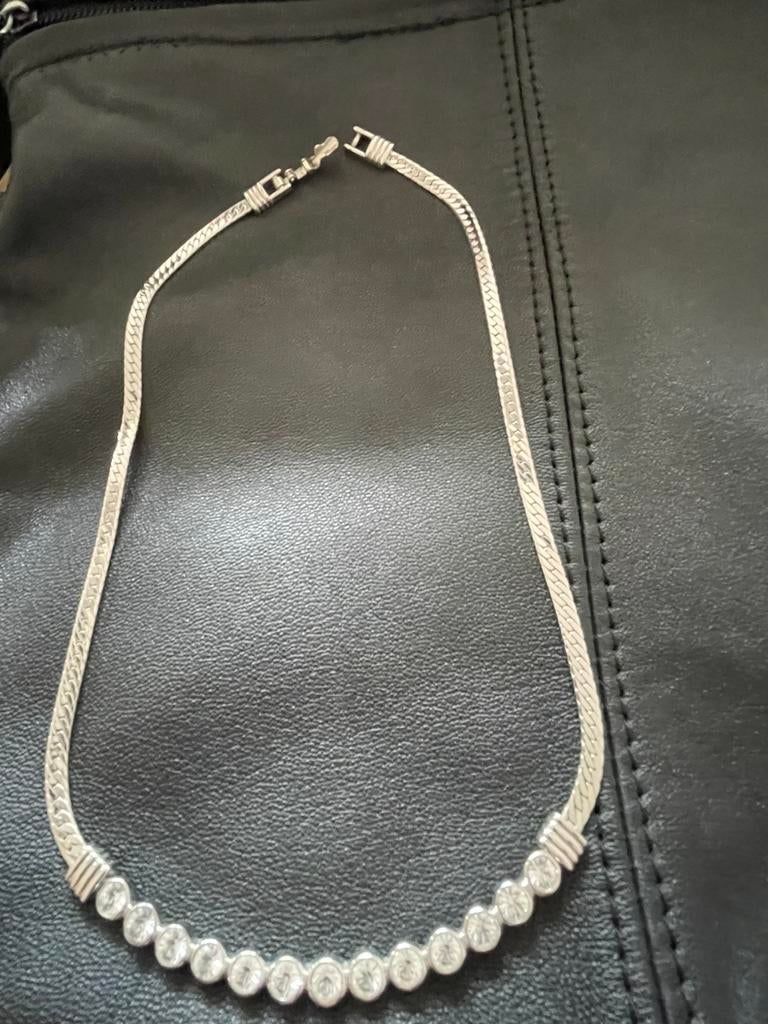 Swarovski ketting met strass steentjes., Ophalen of Verzenden, Zo goed als nieuw, Zilver, Met strass