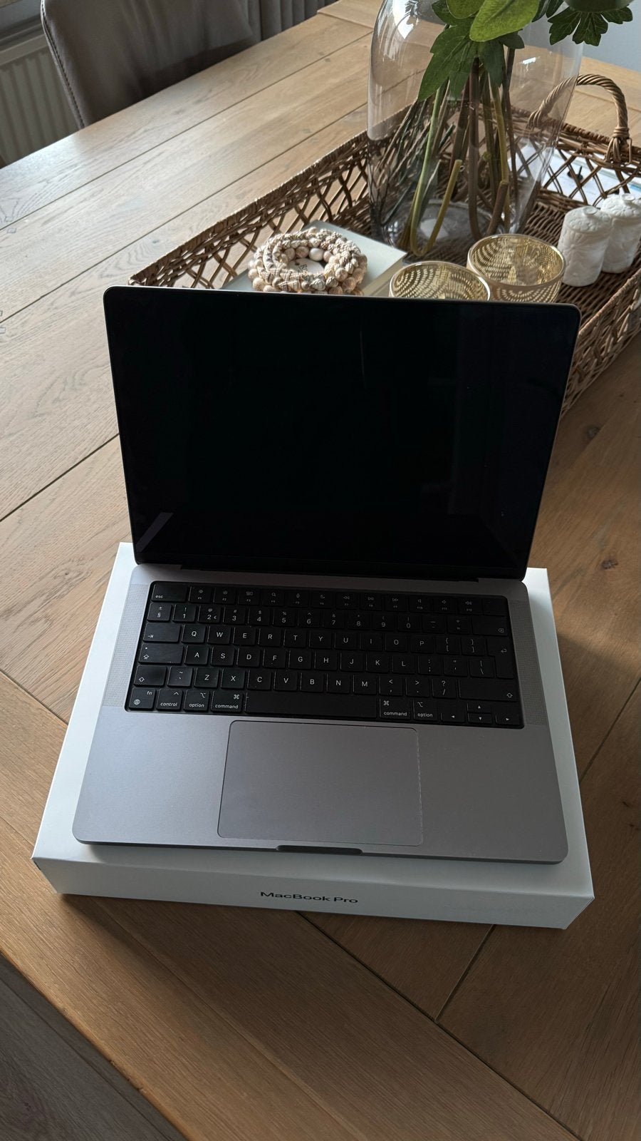 MacBook Pro 14-inch 2021 M1