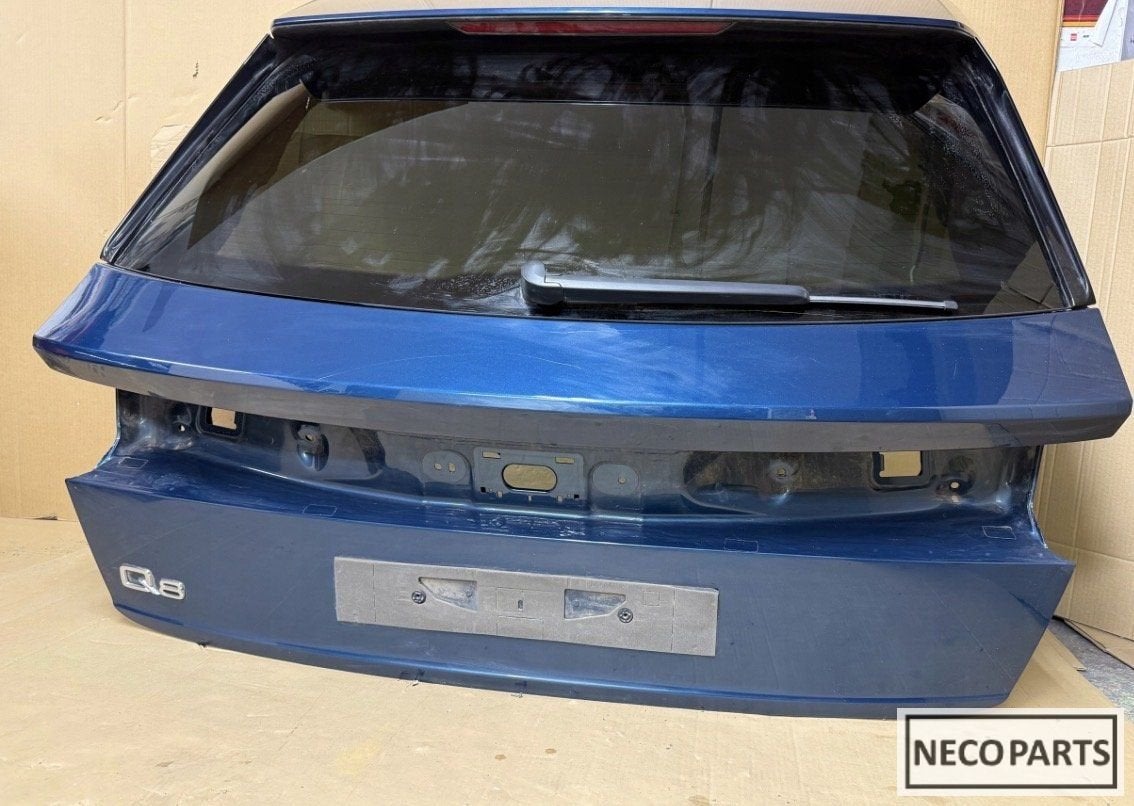 AUDI Q8 S-LINE KOPLAMP LV5Z ORIGINEEL ALLES LEVERBAAR !!!, Gebruikt, -, Achter, -