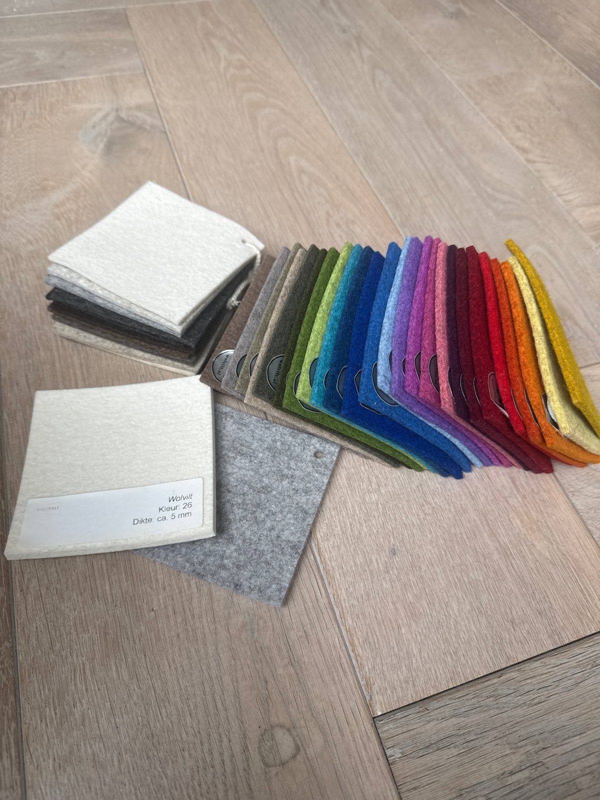 100% Wolvilt - Diverse Kleuren 3mm 10x10, Wol, Meerkleurig, 200 cm of meer, Ophalen of Verzenden