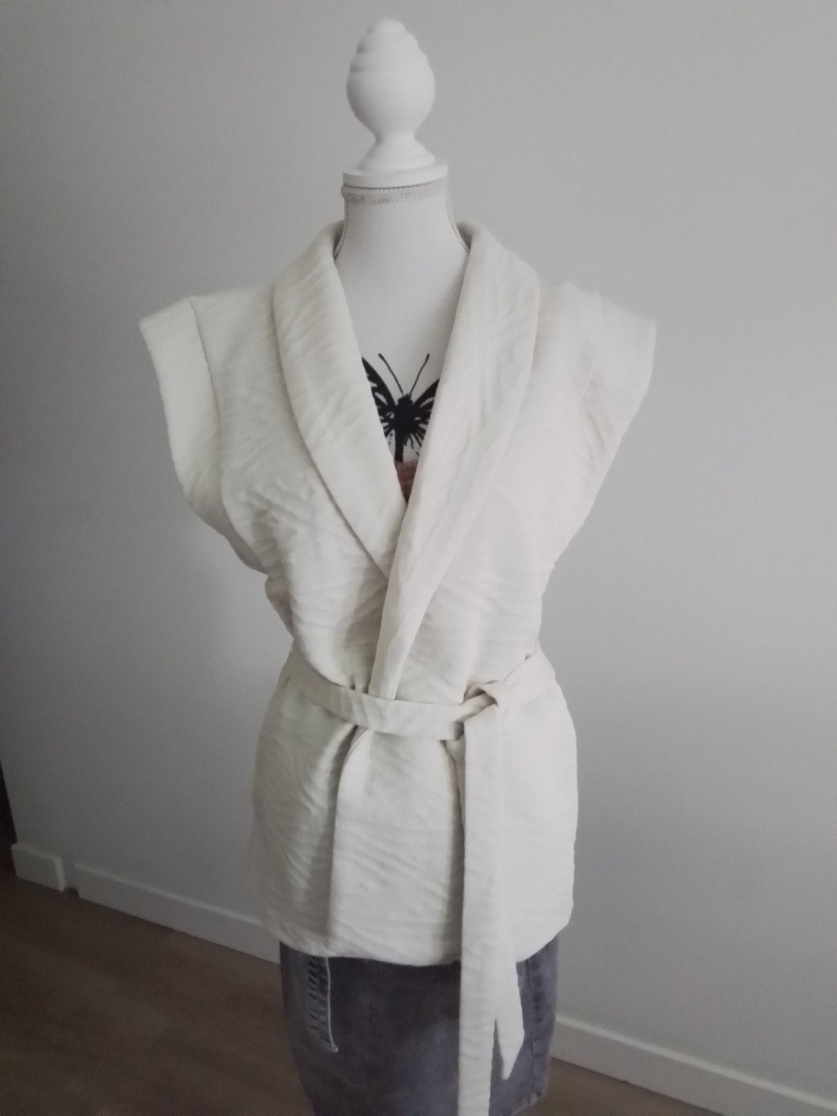 Zgan crèmekleurig gilet, vest mt, Kleding | Dames, Bodywarmers, Ophalen of Verzenden, Zo goed als nieuw, Maat 36 (S), Overige kleuren