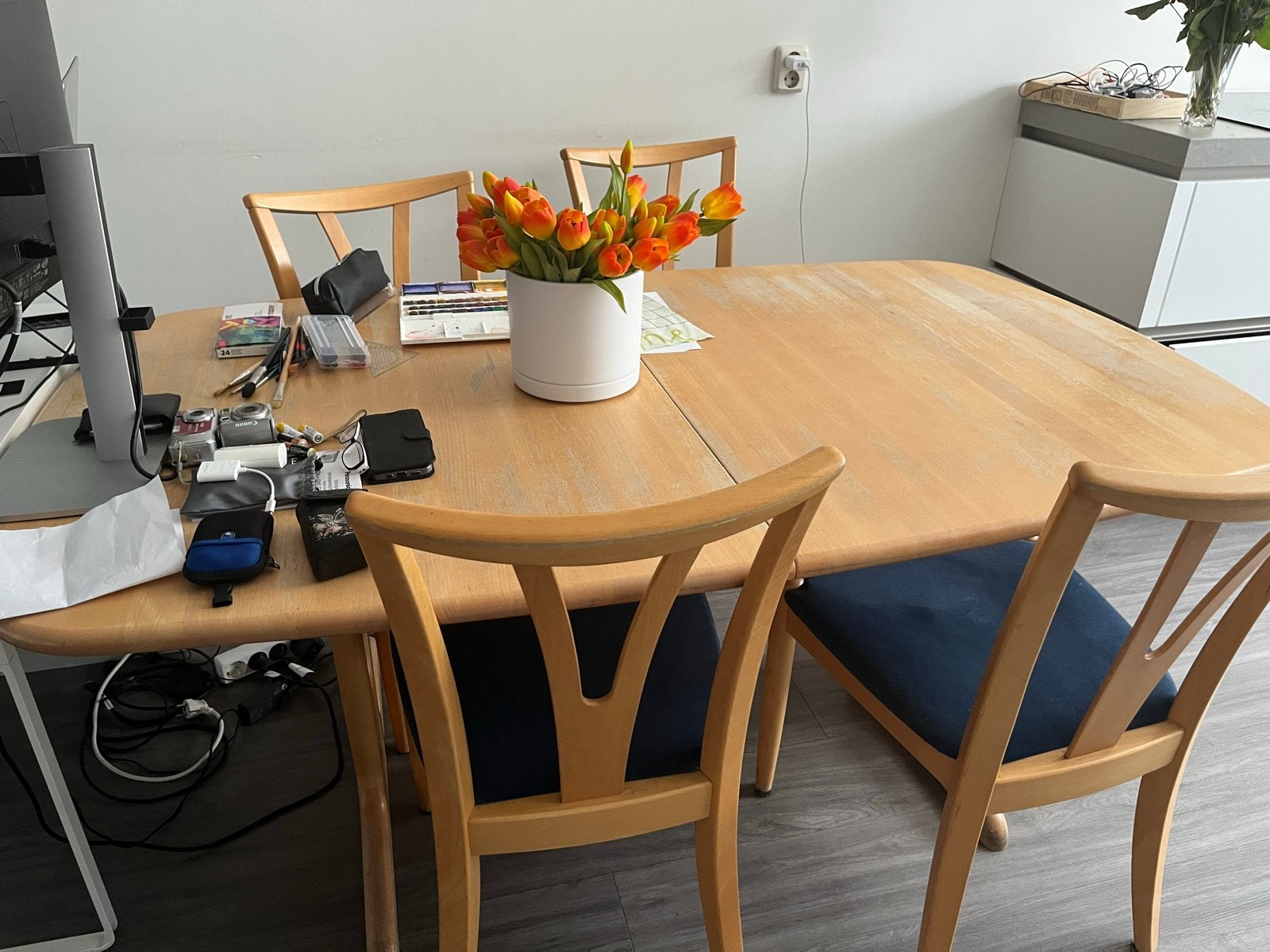 Houten uitklapbare eettafel zwaar! Met 4 stoelen, Huis en Inrichting, Ophalen, Gebruikt, 50 tot 100 cm, Kersenhout