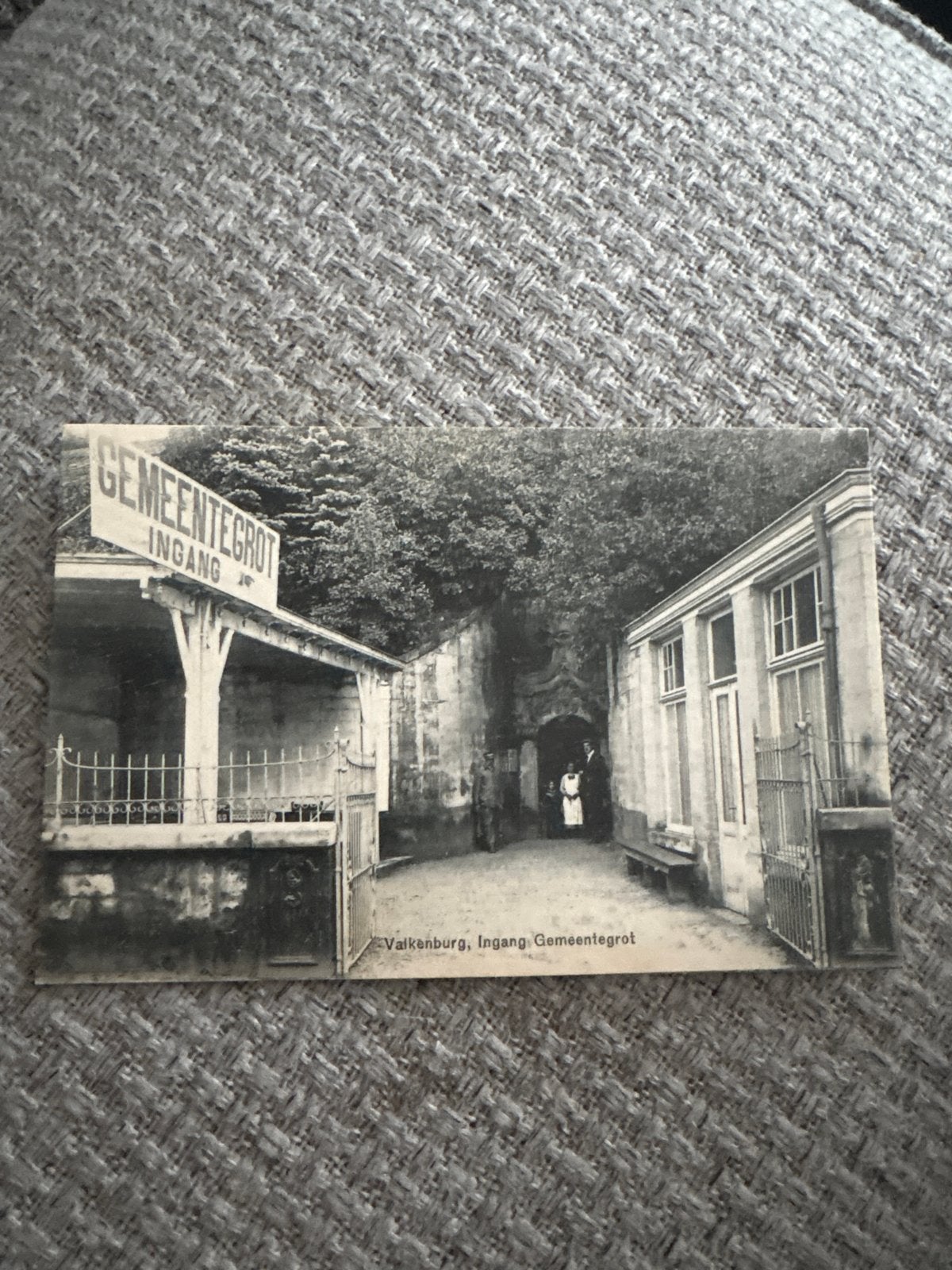 Oude ansichtkaart Valkenburg, Ingang Gemeentegrot, Verzamelen, Ansichtkaarten | Nederland, Ophalen of Verzenden, Voor 1920, Ongelopen