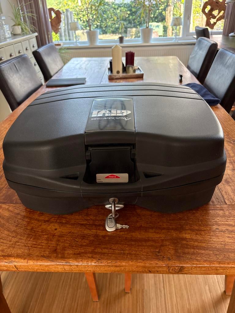 GIVI Motor Topkoffer - 30L Businesscase, Ophalen of Verzenden, Zo goed als nieuw