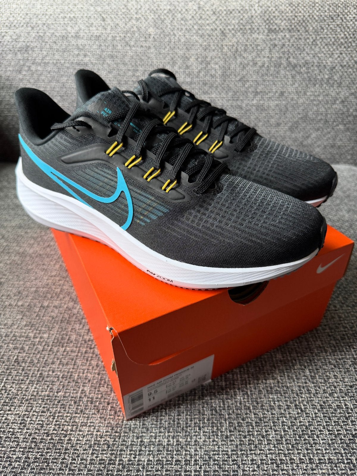Nike Air Zoom Pegasus 39 - Maat 43 - Nieuw in doos, Nieuw, Ophalen of Verzenden, Sportschoenen, Zwart