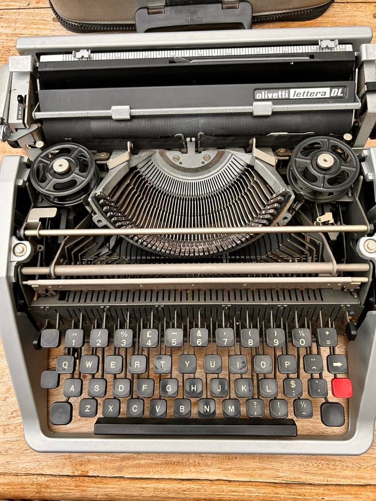 Olivetti lettera DL Typemachine, Diversen, Typemachines, Ophalen of Verzenden, Gebruikt