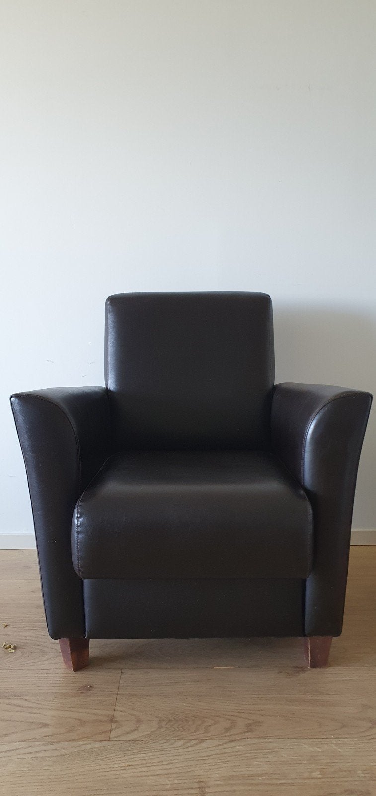 Fauteuil  bruin leder, Ophalen, Gebruikt, Leer