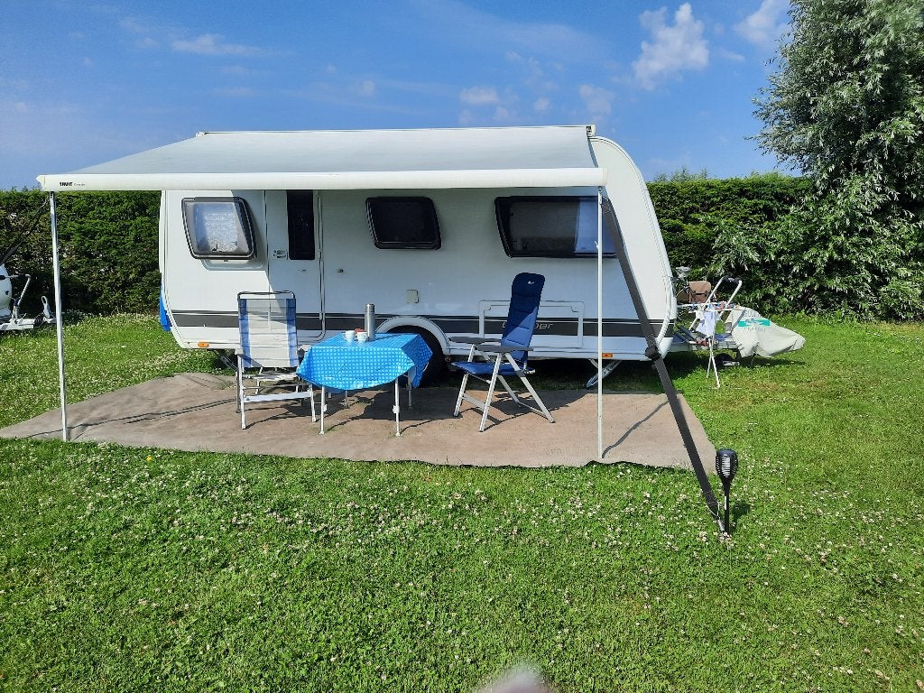 Dethleffs Camper Avantgarde 460 EL 2018 met mover, 2 aparte bedden, Standaardzit, Kachel, Particulier
