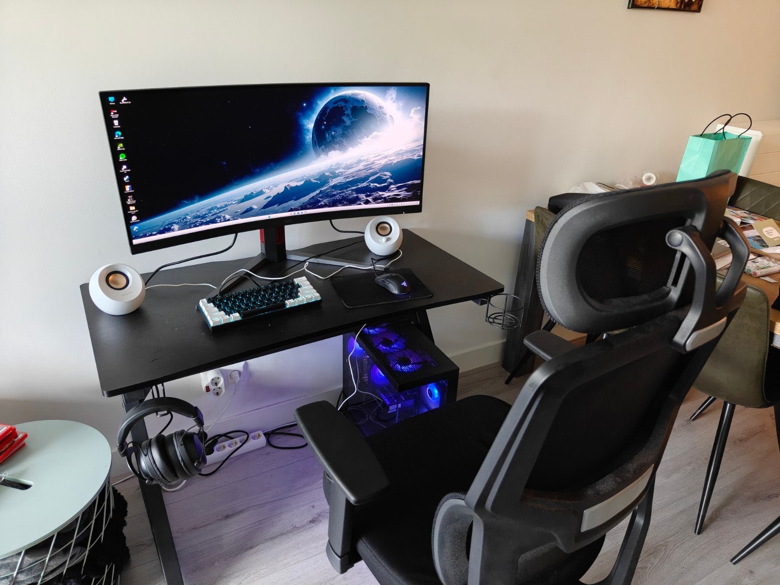 Gaming pc inclusief gehele setup, Ophalen, Zo goed als nieuw