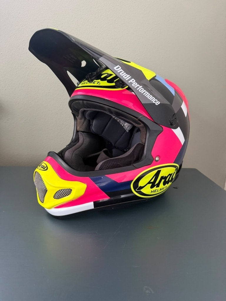 Arai MX-V block pink, maat M, Motoren, M, Arai, Offroadhelm, Ophalen of Verzenden