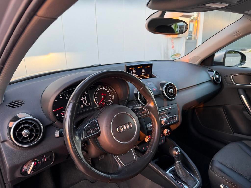 Audi A1 SPORTBACK 1.0 TFSI 95PK S-LINE Automaat LED, Euro 6, 23 km/l, Bedrijf, Grijs