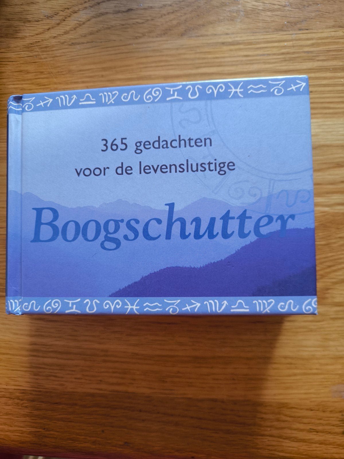Boogschutter, Ophalen of Verzenden, Zo goed als nieuw, Astrologie, Overige typen