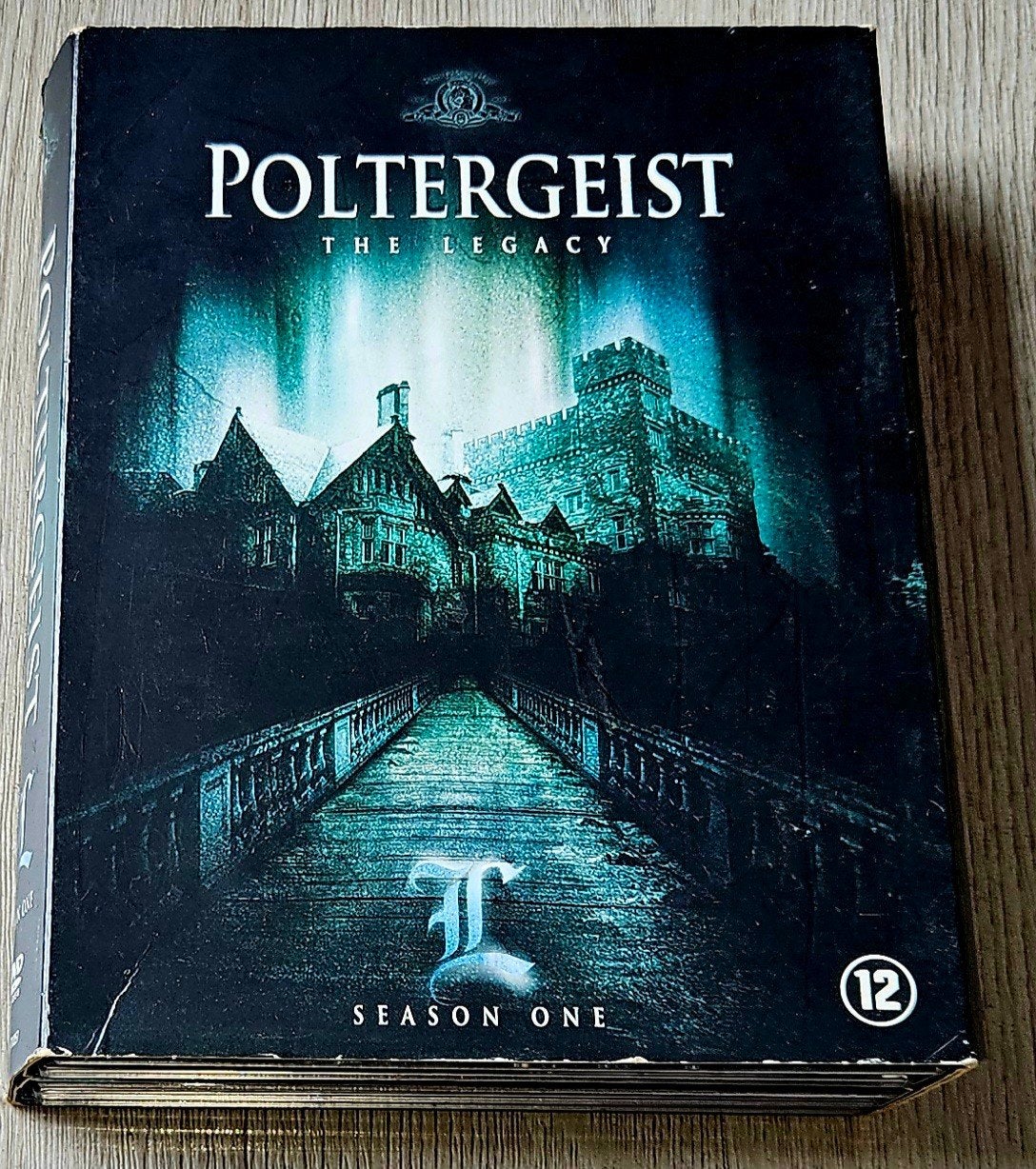Poltergeist: The Legacy - Seizoen 1 - DVD Boxset, Ophalen of Verzenden, Science Fiction, Nederlands, Vanaf 12 jaar
