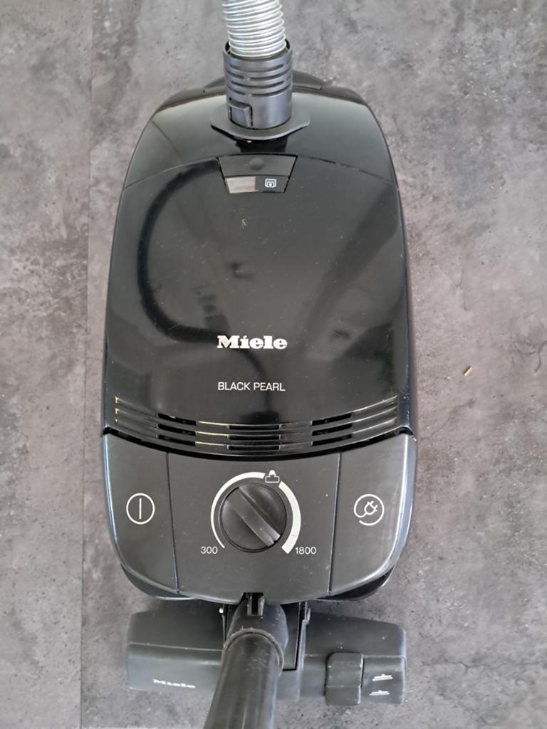 Miele Black Pearl 1800 watt, Witgoed en Apparatuur, Stofzuigers, Ophalen, 1600 tot 2000 watt