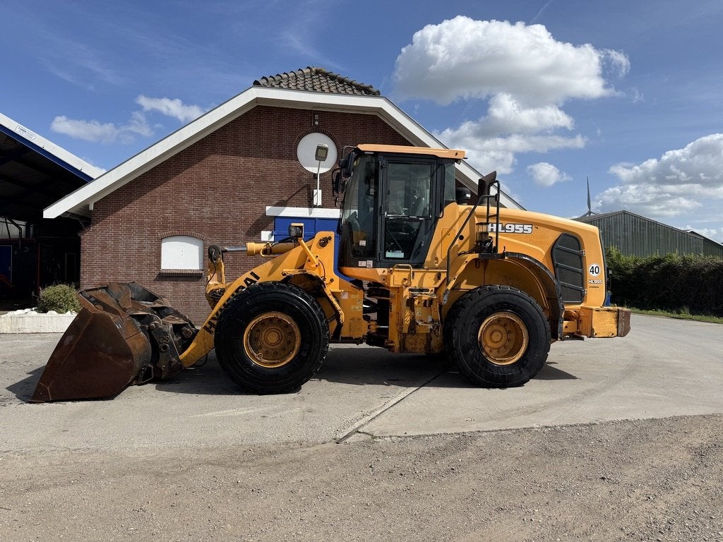 Hyundai HL955, Wiellader of Shovel