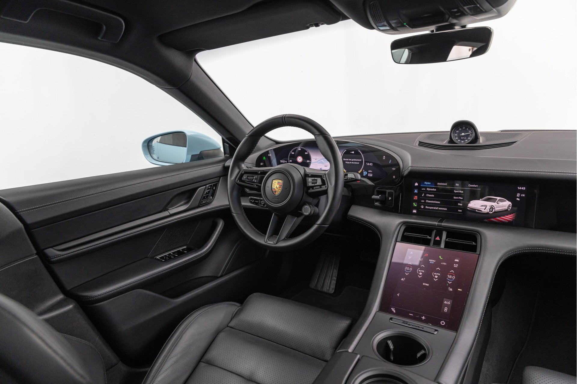 Porsche Taycan 4S Performance 84 kWh Pano Sport-Design 21'', Auto's, Dealer onderhouden, Gebruikt, 417 km, 489 pk
