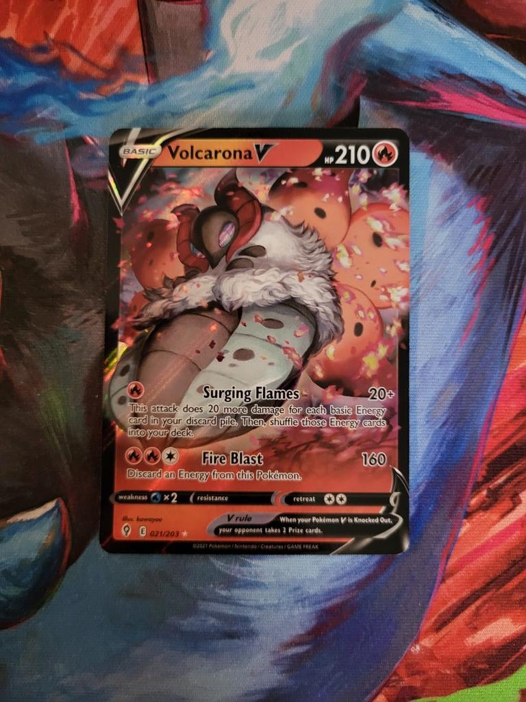 Volcarona V - Evolving Skies #021/203, Ophalen of Verzenden
