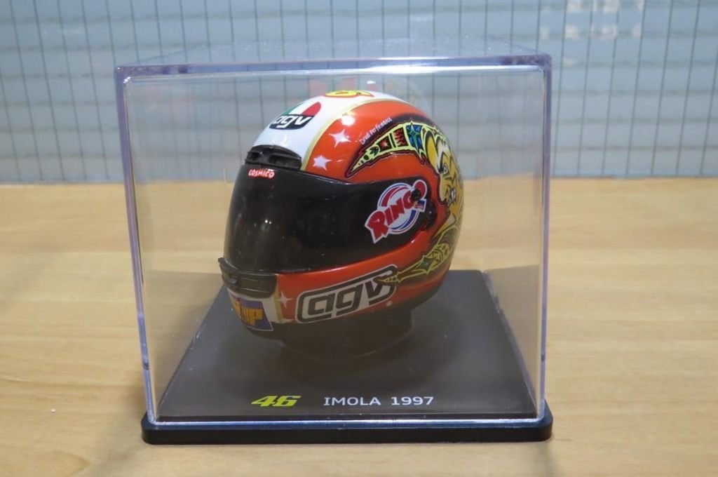 Valentino Rossi AGV helmet 1997 Imola 1:5, Barcelone, Serviceclientele@altaya.be, Overige typen, Nieuw
