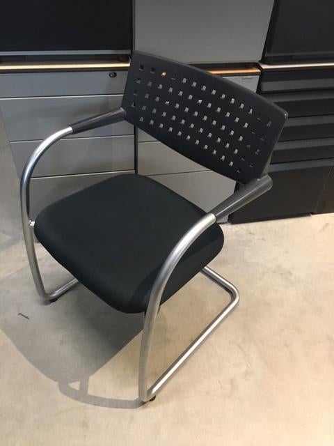 Vitra Slede stoel, Huis en Inrichting, Stoelen, Gebruikt, Vijf, Zes of meer stoelen, Stof, Zwart, Ophalen