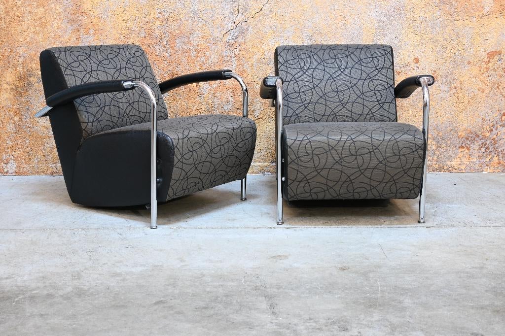 ZGANieuw 2 grijze stoffen Leolux Scylla design fauteuils