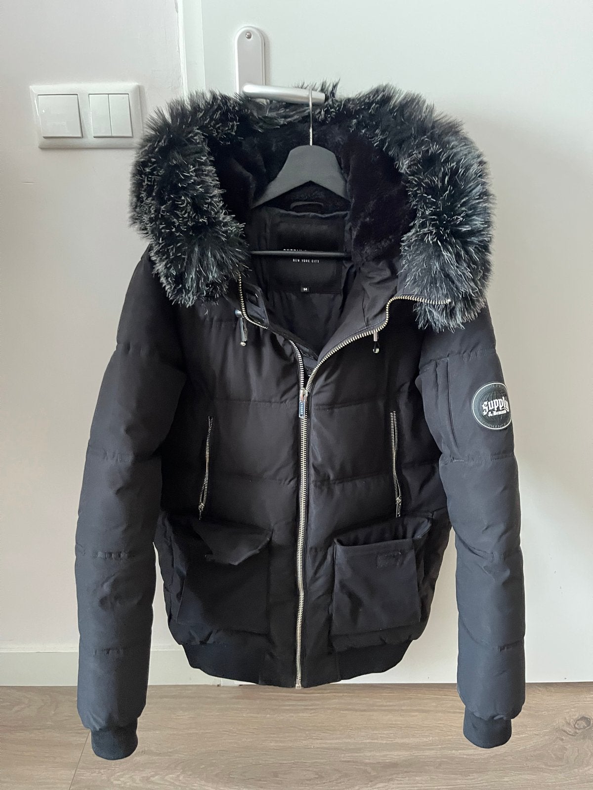 Supply & Demand Winterjas Zwart Maat M met Bontkraag, Kleding | Heren, Ophalen of Verzenden, Zo goed als nieuw, Maat 48/50 (M)