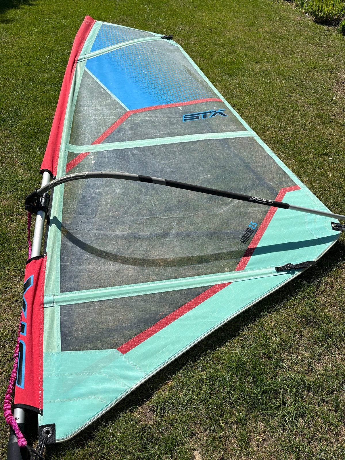 STX Minikid 2.5 windsurfzeil met giek en mast, Ophalen, Minder dan 3.5 m², Zo goed als nieuw, Complete set