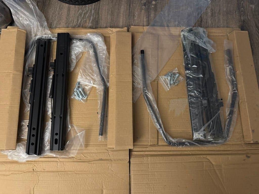 Sparco stoelrails universeel (2 stuks), Auto-onderdelen, Interieur en Bekleding, Ophalen, Nieuw