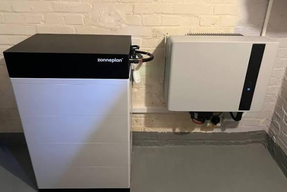Zonneplan thuisbatterij en omvormer, Ophalen, 30 tot 80 cm, Overige typen, Minder dan 60 cm
