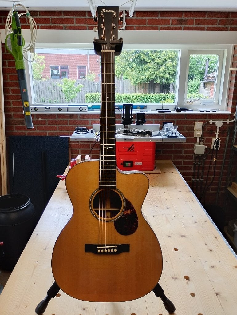 Eastman E1 OMCE-SP, Ophalen, Zo goed als nieuw, Western- of Steelstringgitaar, Met (piezo-)element