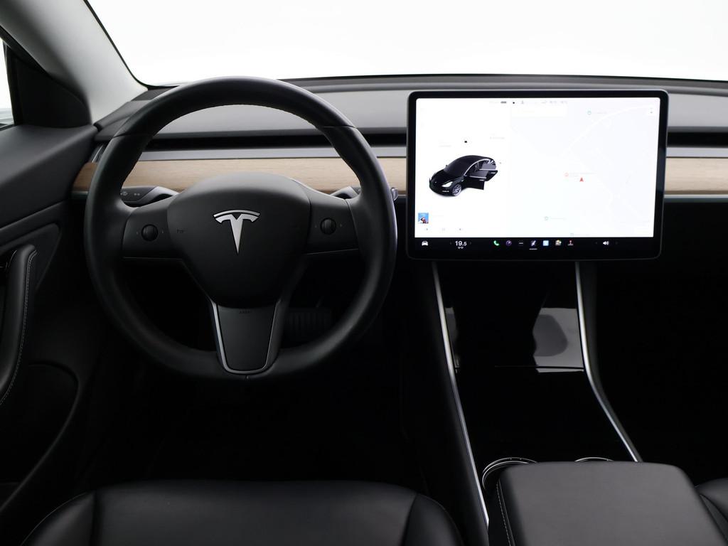 Tesla Model 3 60 kWh RWD *BTW* + LEDER | PANORAMA | 3 CAMERA, Auto's, Tesla, Automaat, 238 pk, Gebruikt, Zwart