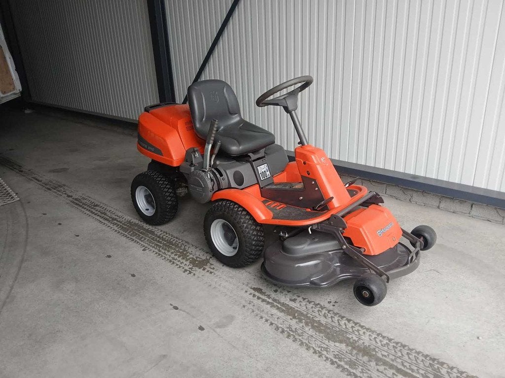 Husqvarna rider r11c Zitmaaier, Maaier