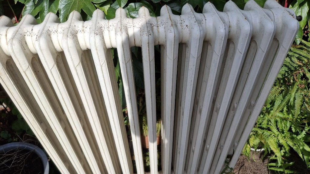 Klassieke gietijzeren kolomradiator 95x80, Ophalen, Gebruikt, Radiator, 60 tot 150 cm