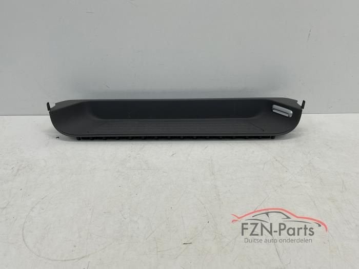 VW Transporter T6.1 Treeplank Instaplijst verlicht, Ophalen of Verzenden, Gebruikt