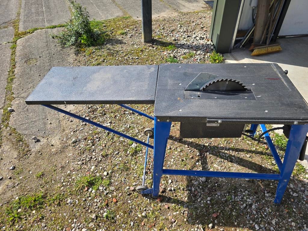 Te koop power tool zaagtafel, Doe-het-zelf en Verbouw, Gereedschap | Zaagmachines, Ophalen, Gebruikt, Cirkelzaag, 600 tot 1200 watt