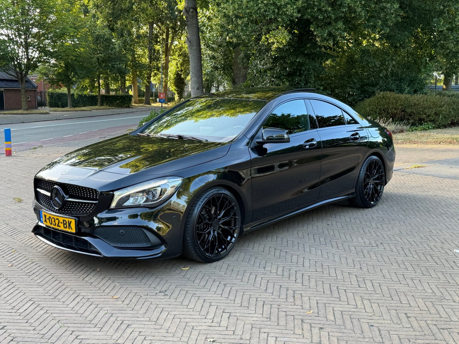 Mercedes-Benz CLA 180 122pk 7G-DCT 2019 Zwart, Auto's, Mercedes-Benz, Zwart, 4 cilinders, 715 kg, 1595 cc