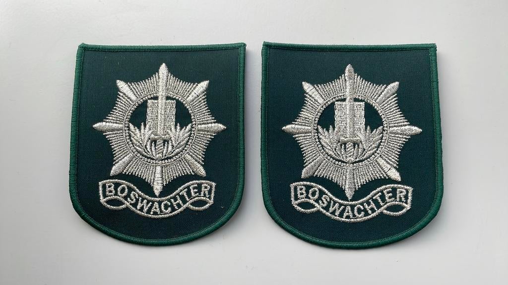 Set mouwemblemen boswachter, Ophalen of Verzenden, Overige soorten, Nederland, Embleem of Badge