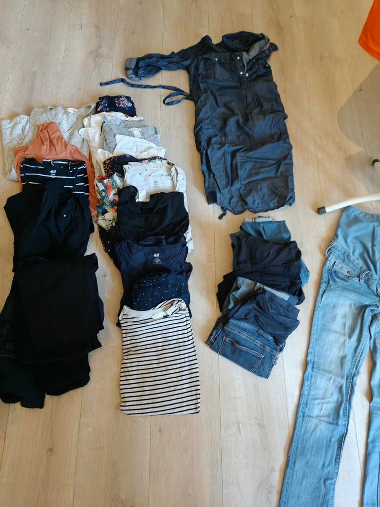 Grote set zwangerschapskleding en voedingsbh's, Kleding | Dames, Positiekleding, H&M, Blauw, Ophalen of Verzenden, Maat 36 (S)