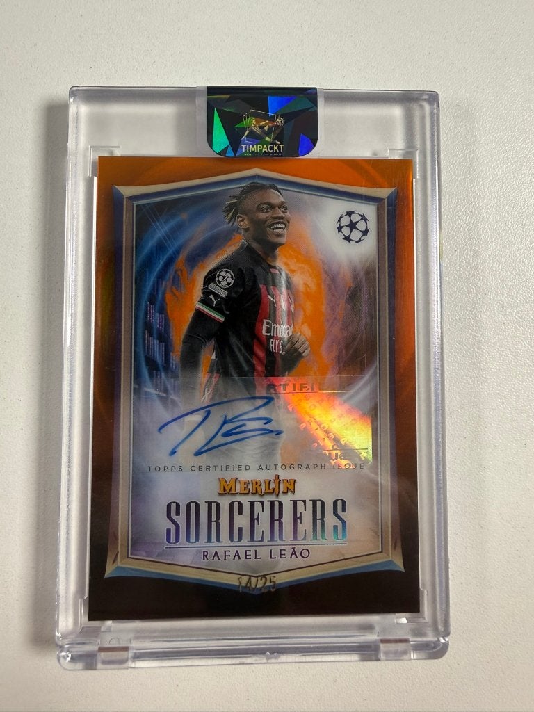 Rafael Leao /25 Orange Sorcerers Auto Merlin 2022-23, Ophalen of Verzenden, Nieuw, Buitenlandse clubs, Poster, Plaatje of Sticker