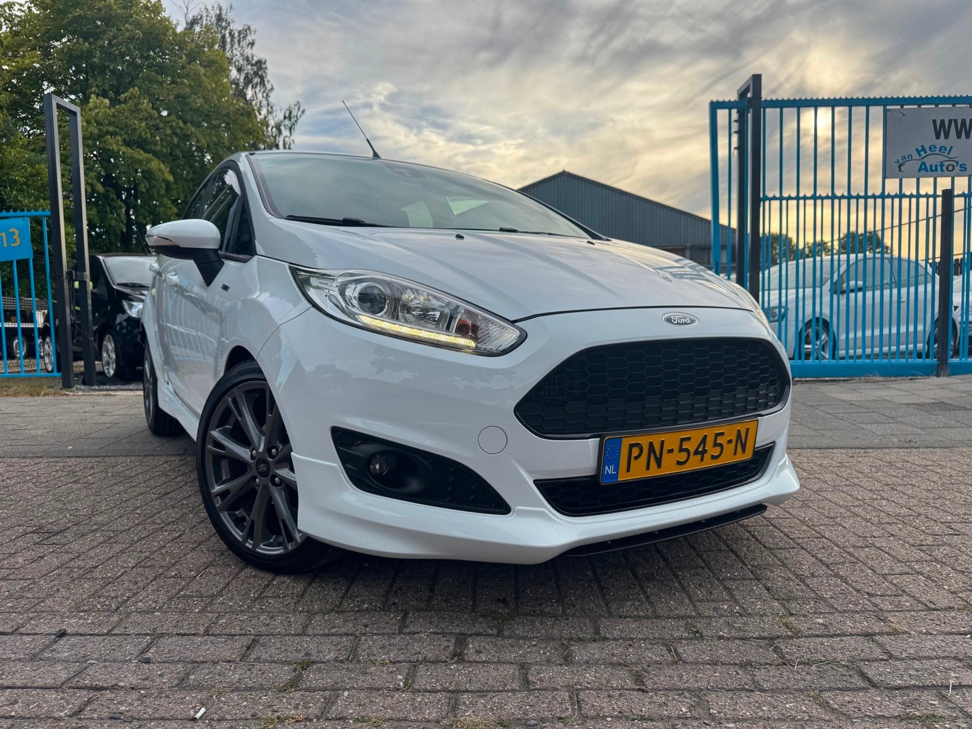 Ford Fiesta 1.0 EcoBoost ST Line Clima Elek Pakket Navi, Voorwielaandrijving, Electronic Stability Program (ESP), Origineel Nederlands