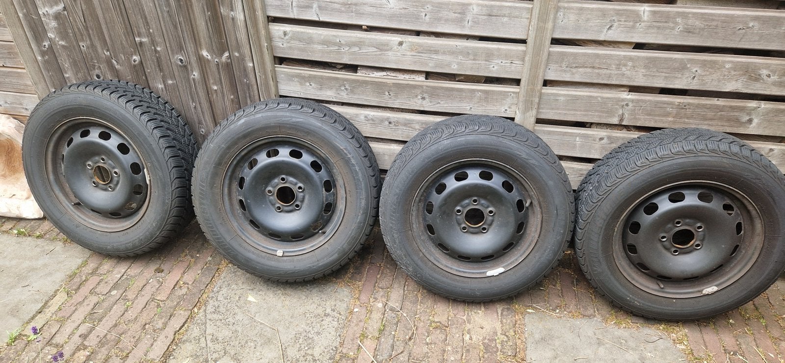 Stalen velgen met winterbanden., Ophalen, Gebruikt, 15 inch, Velg(en)