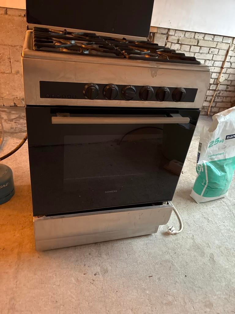 Gratis gasfornuis., Witgoed en Apparatuur, Ophalen, Gebruikt, 60 cm of meer, 4 kookzones