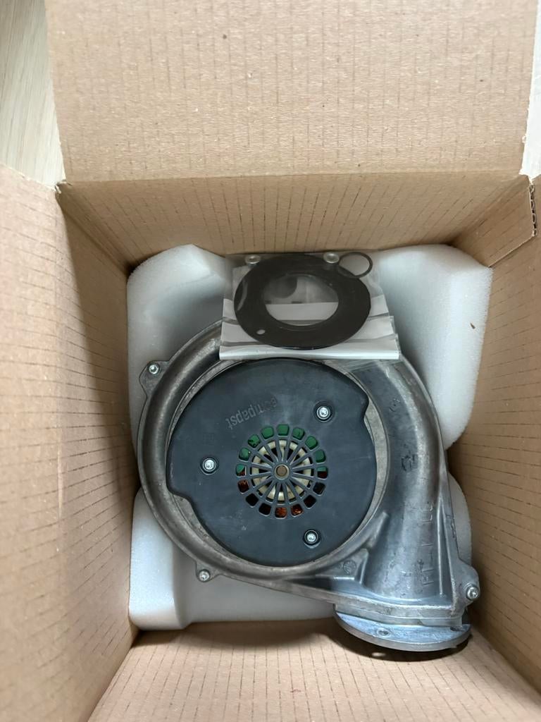Intergas Xtreme ventilator EBM NRG130 074304, Doe-het-zelf en Verbouw, Ventilatie en Afzuiging, Ophalen of Verzenden, Zo goed als nieuw