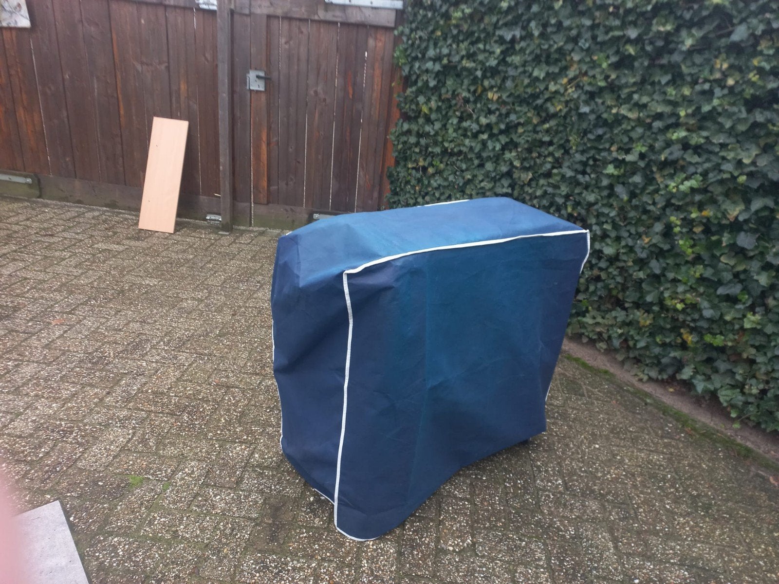 Opvouwbaar logeerbed met matras en hoes, Ophalen, Gebruikt, Eenpersoons, Praktisch en functioneel