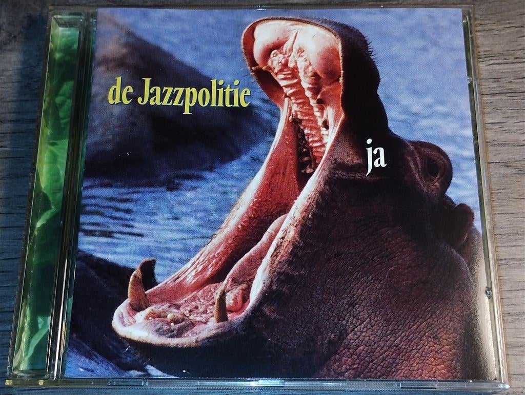 De Jazzpolitie - Ja, Ophalen of Verzenden, Zo goed als nieuw, Levenslied of Smartlap