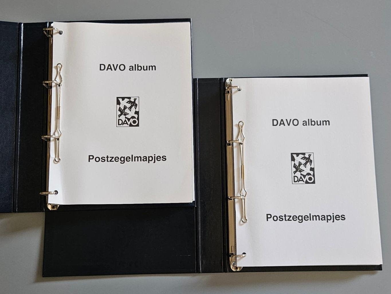 2 DAVO albums de luxe voor de nieuwste postzegelmapjes, Verzenden, Verzamelalbum