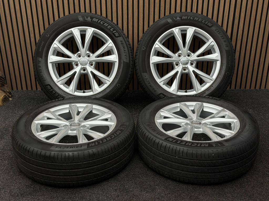 Originele 18 inch Audi Q3 83A 5x112 ET43 Michelin 235/55/18, Auto-onderdelen, Ophalen, 18 inch, ., Banden en Velgen