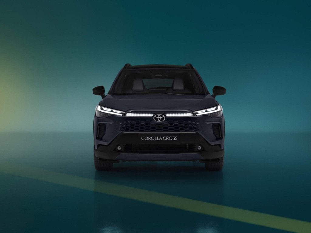 Toyota Corolla Cross Hybrid 140 Active €37.995,- RIJKLAAR!, Auto's, Toyota, Stof, Euro 6, 4 cilinders, Nieuw